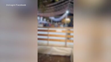 Campobasso, ‘Faccetta nera’ a tutto volume sulla pista di pattinaggio: il video