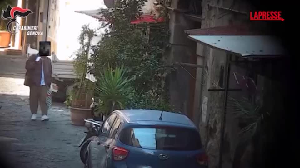 napoli truffavano anziani al telefono 17 persone arrestate da Lapresse.it napoli truffavano anziani al telefono 17 persone arrestate