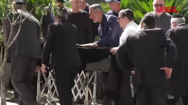 Australia, strage Bondi Beach: i funerali del rabbino Eli Schlanger