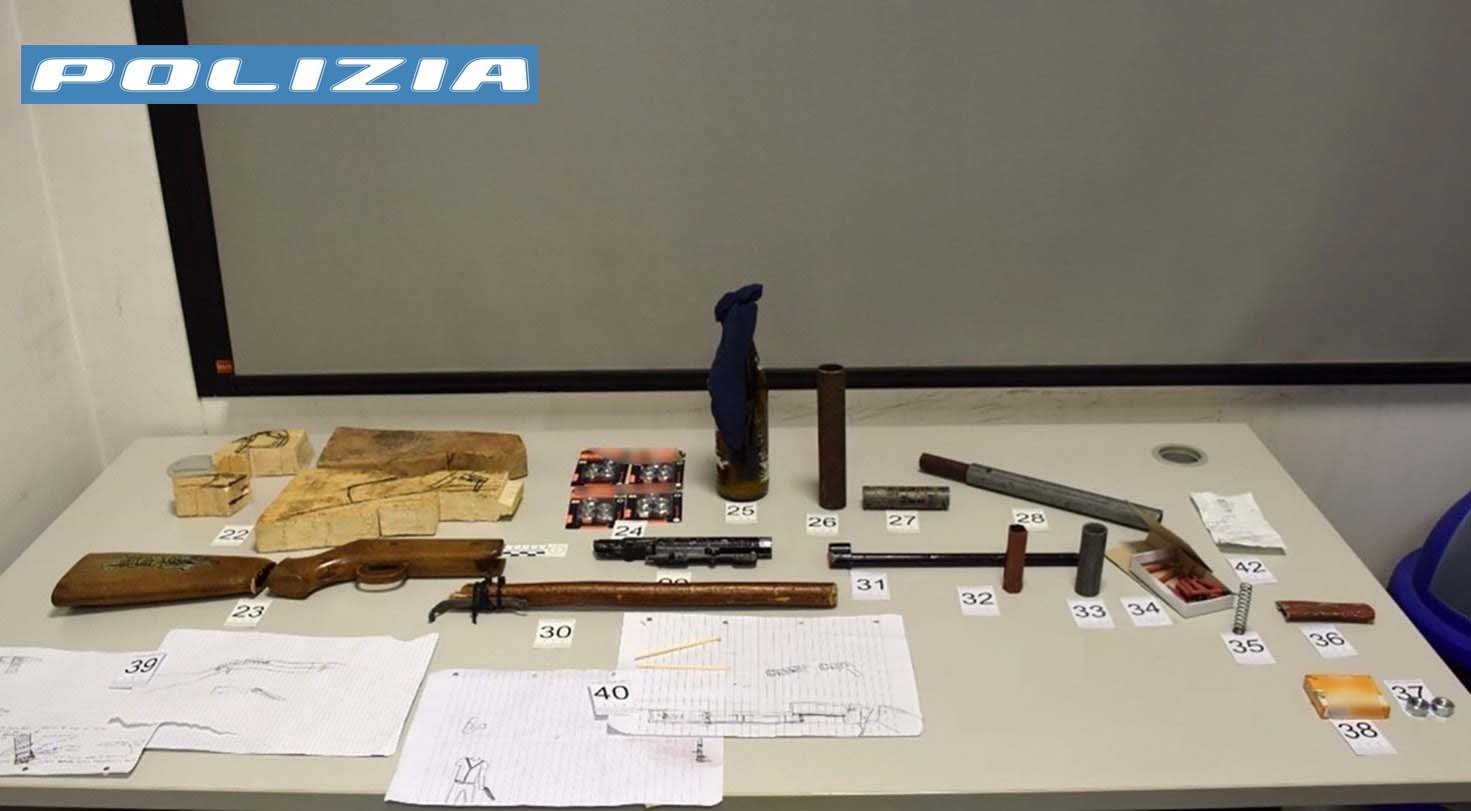 Treviso, 15enne arrestato per apologia di terrorismo: incitava atti violenti di matrice xenofoba