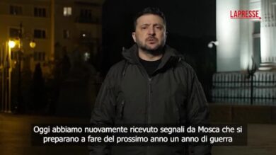 Ucraina, Zelensky: "La Russia si prepara a un altro anno di guerra"