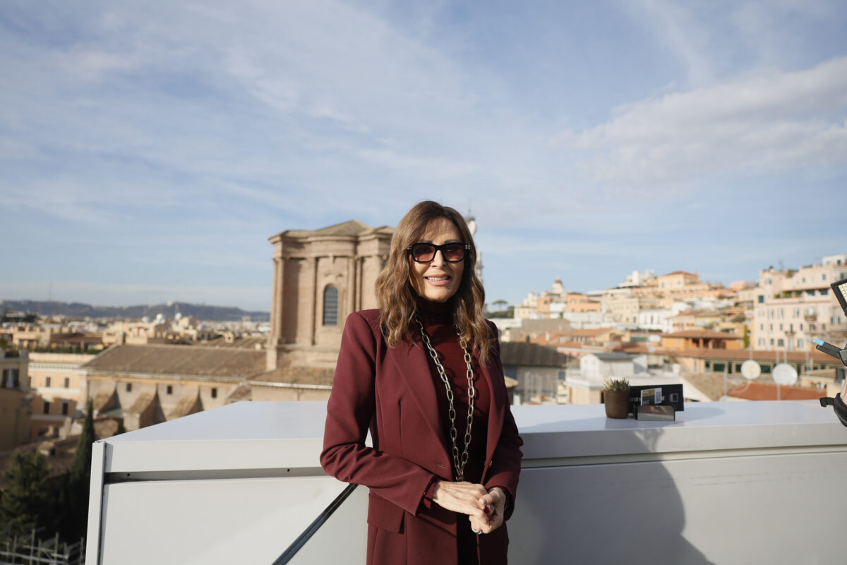 “Welcome to Meraviglia”, la Venere dello spot di Santanché in carne e ossa: le foto “Welcome to Meraviglia”, la Venere dello spot di Santanché in carne e ossa: le foto