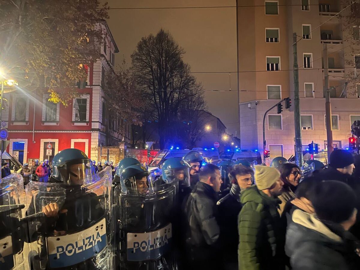 Askatasuna, perquisizioni al centro sociale di Torino: si indaga su assalti a La Stampa e Leonardo Askatasuna, perquisizioni al centro sociale di Torino: si indaga su assalti a La Stampa e Leonardo