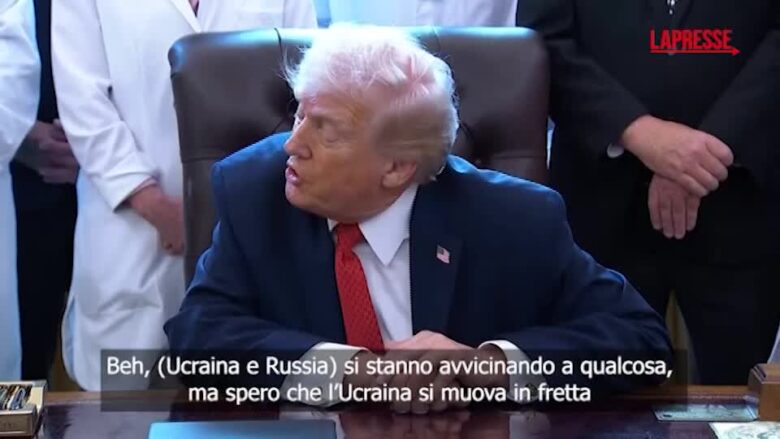 Ucraina, Trump: "Sull'accordo di pace Kiev deve sbrigarsi, Mosca cambia idea in fretta"