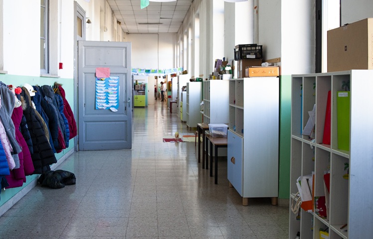 Palermo, bambino di 11 anni violentato dai compagni all’uscita da scuola