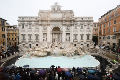 Fontana di Trevi, dal 1° febbraio ticket di due euro per l’ingresso