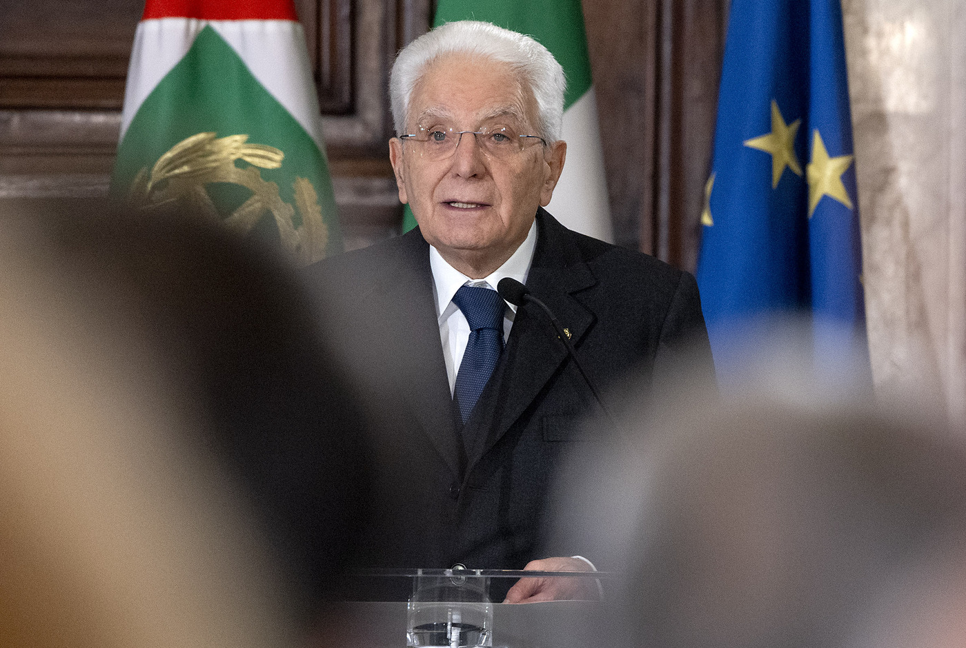 Mattarella: “Democrazia di astenuti e assenti è più fragile”