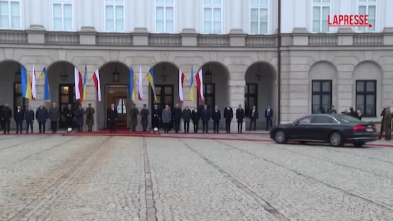 Zelensky a Varsavia, incontro con il presidente polacco su sicurezza e pace in Ucraina