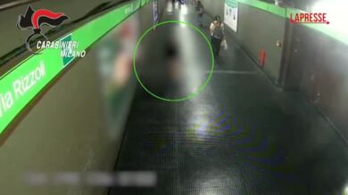 Milano, arrestato 19enne per violenza su due minorenni: pedinava le vittime in metro