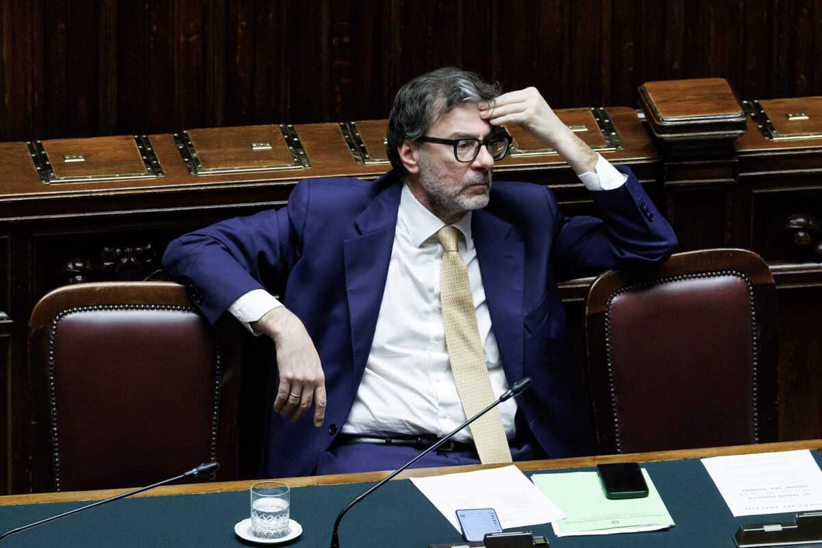 Manovra, via libera in commissione dopo tensioni e scontri nella maggioranza