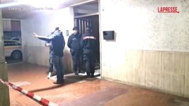 Cava de' Tirreni, uccide la compagna e si toglie la vita lanciandosi dalla finestra