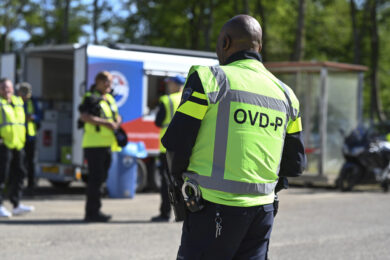 Olanda, auto su folla a una parata natalizia: almeno 9 feriti. La conducente potrebbe aver avuto un malore