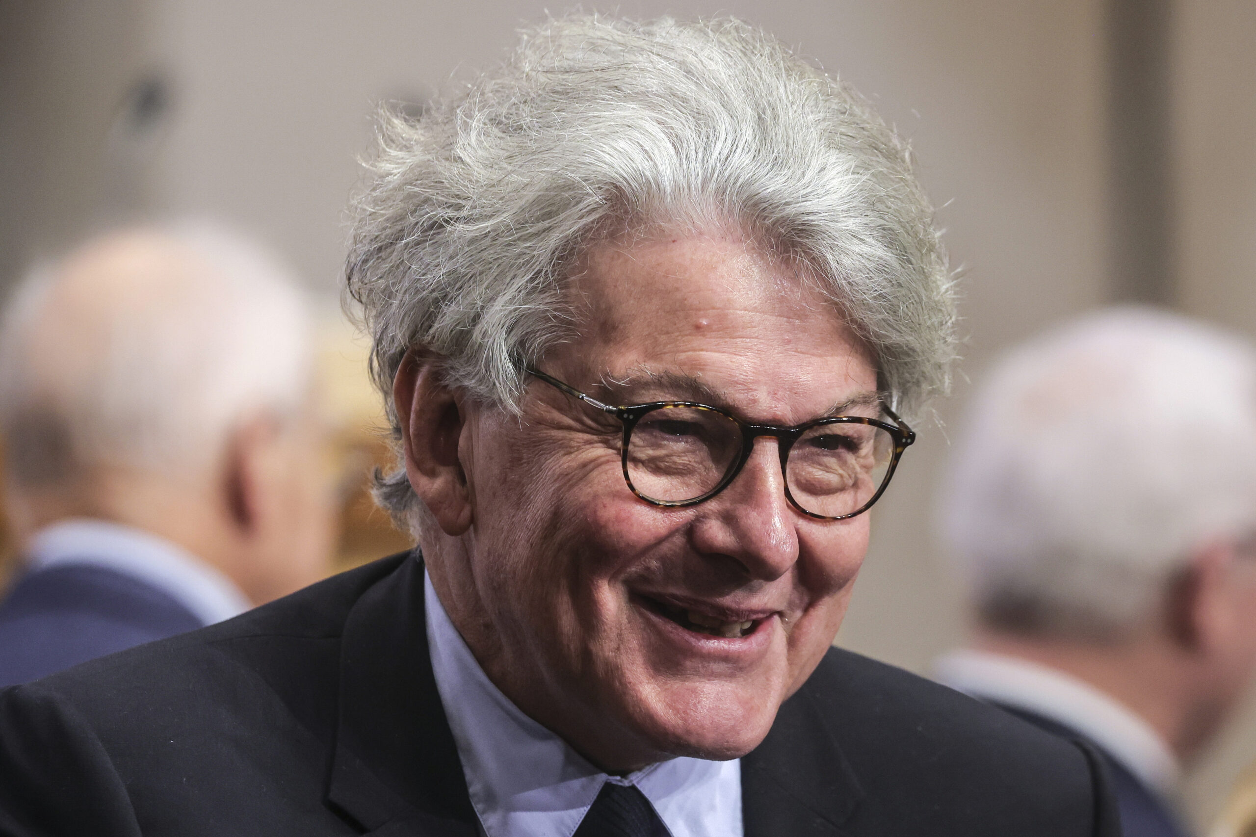 Gli Usa negano il visto a 5 regolatori Ue, von der Leyen: “Proteggerero la nostra libertà di espressione”