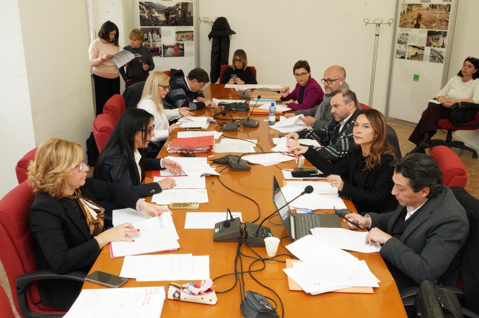 Marche, Consiglio: manovra bilancio ok da Cal, Crel e revisori