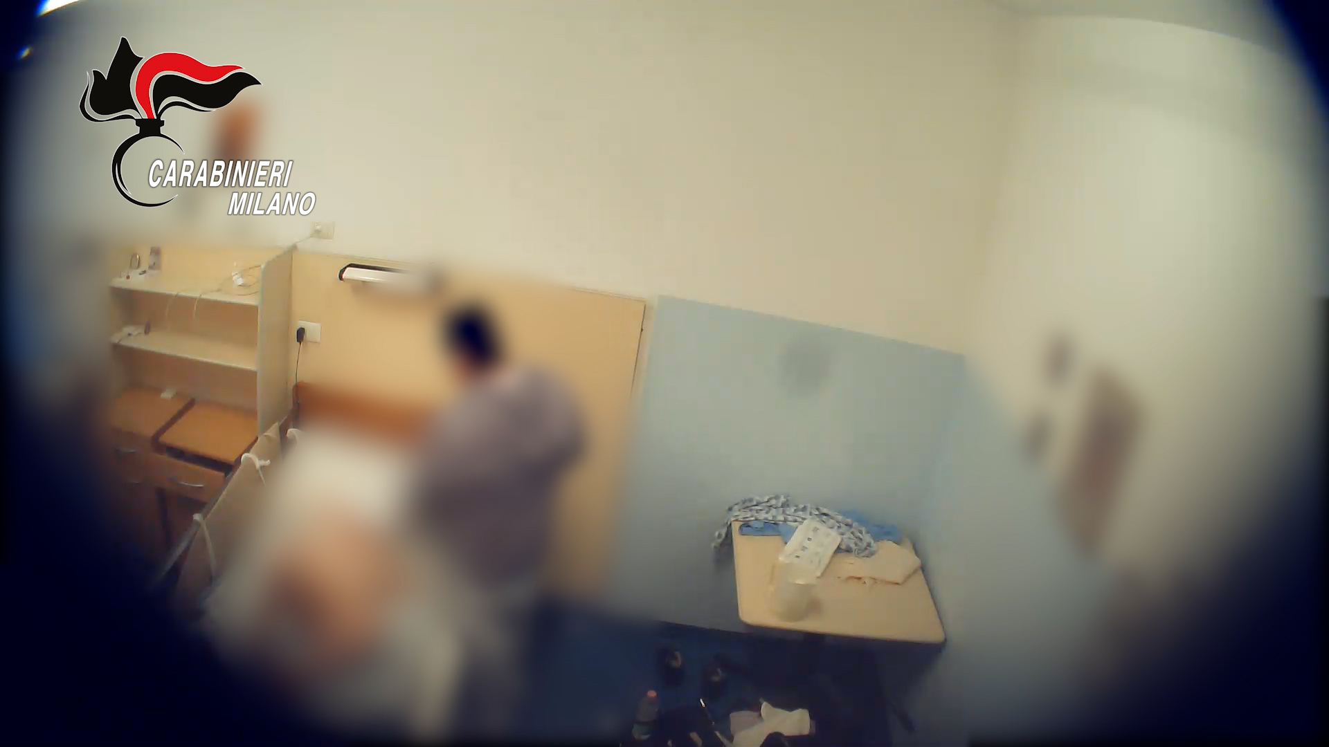 Milano, maltrattamenti e violenza sessuale in Rsa a Parabiago: arrestato infermiere. Il video