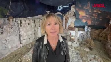 Natale 2025: alla scuola De Cupis di Roma il presepe con materiali di riciclo