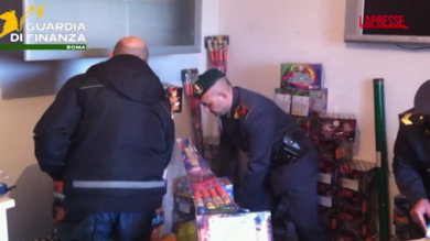 Roma, sequestrate oltre 4 tonnellate di fuochi d’artificio illegali prima di Natale