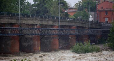 Allerta rossa per maltempo in Emilia Romagna domani, si teme l’esondazione dei fiumi. Attesa acqua alta a Venezia