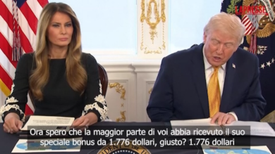 Trump, gli auguri di Natale ai militari: "Per voi un assegno da 1.776 dollari"