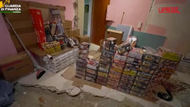 Fuochi d’artificio illegali, sequestro da una tonnellata a Cosenza