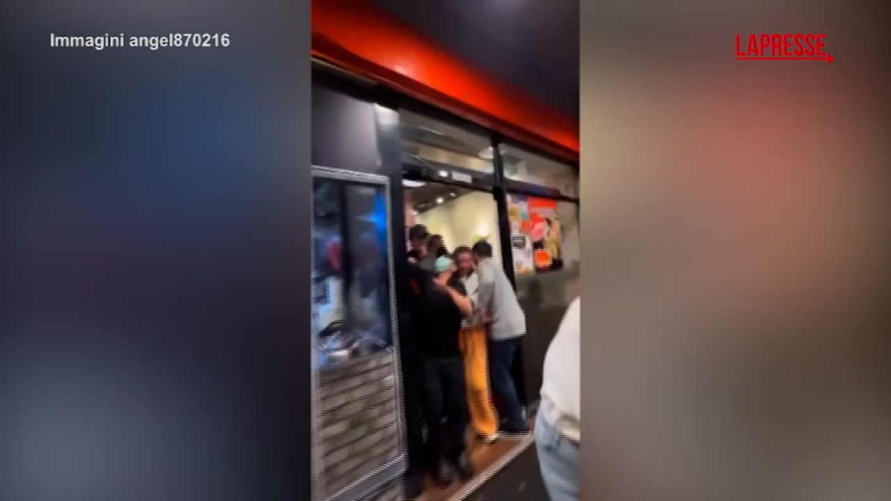 Terremoto a Taiwan, paura in un ristorante di Taipei