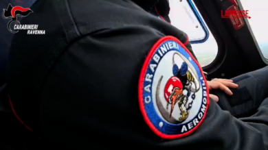 Maltempo in Emilia-Romagna, i danni dell'alluvione visti dall'elicottero dei carabinieri