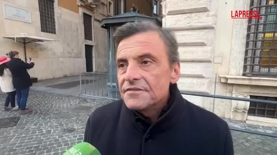 Inchiesta fondi ad Hamas, Calenda: "Qualcuno ha fatto finta di nulla ed è ancora più grave”