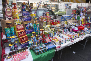 ‘Bomba Gaza’, sul mercato illegale dei botti di Capodanno 2026 la novità ispirata al conflitto