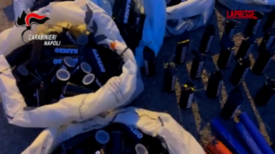 Maxi sequestro di botti illegali a Napoli: 3 arresti