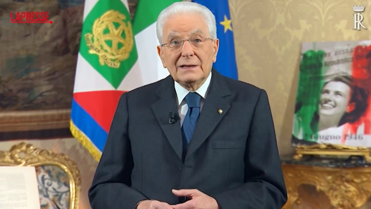 Mattarella nel discorso di fine anno punta sulla pace : "Si chiude anno non facile, speriamo tempo migliore"