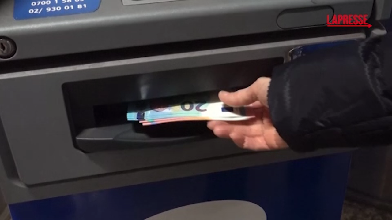 bulgaria i cittadini prelevano in euro per la prima volta