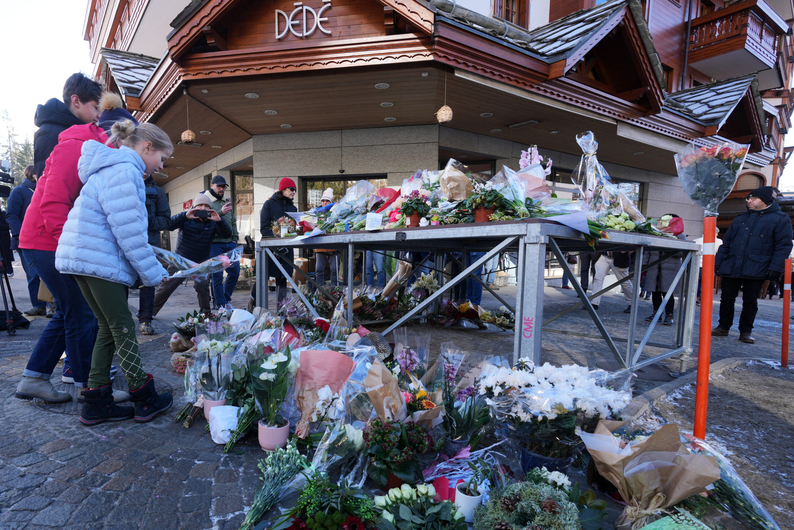 Crans-Montana “tragedia evitabile”: tutti gli errori