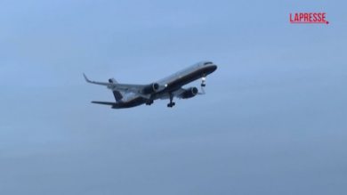 Venezuela, l'aereo con a bordo Maduro arriva a New York dopo la sua cattura