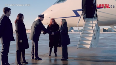 Meloni a Parigi per il vertice dei Volenterosi