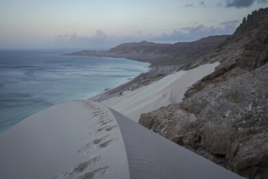 Yemen, turisti italiani bloccati a Socotra: domani il primo volo verso Gedda
