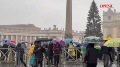 Roma, il maltempo non dà tregua neanche all’Epifania: le immagini delle vie del centro