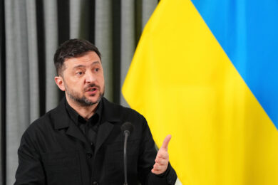 Ucraina, Zelensky: “Nuova sessione di colloqui con gli Usa a Parigi” – La diretta