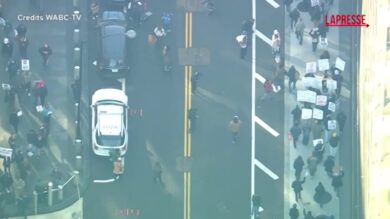 Minneapolis, proteste a New York contro l'Ice: le immagini del drone