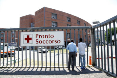 Crans-Montana: la psicologa del Niguarda: “Come assistiamo i genitori con figli gravi, ma vivi”