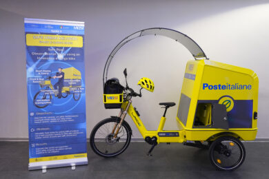 Poste, nuove e-bike elettriche per le consegne nei centri storici