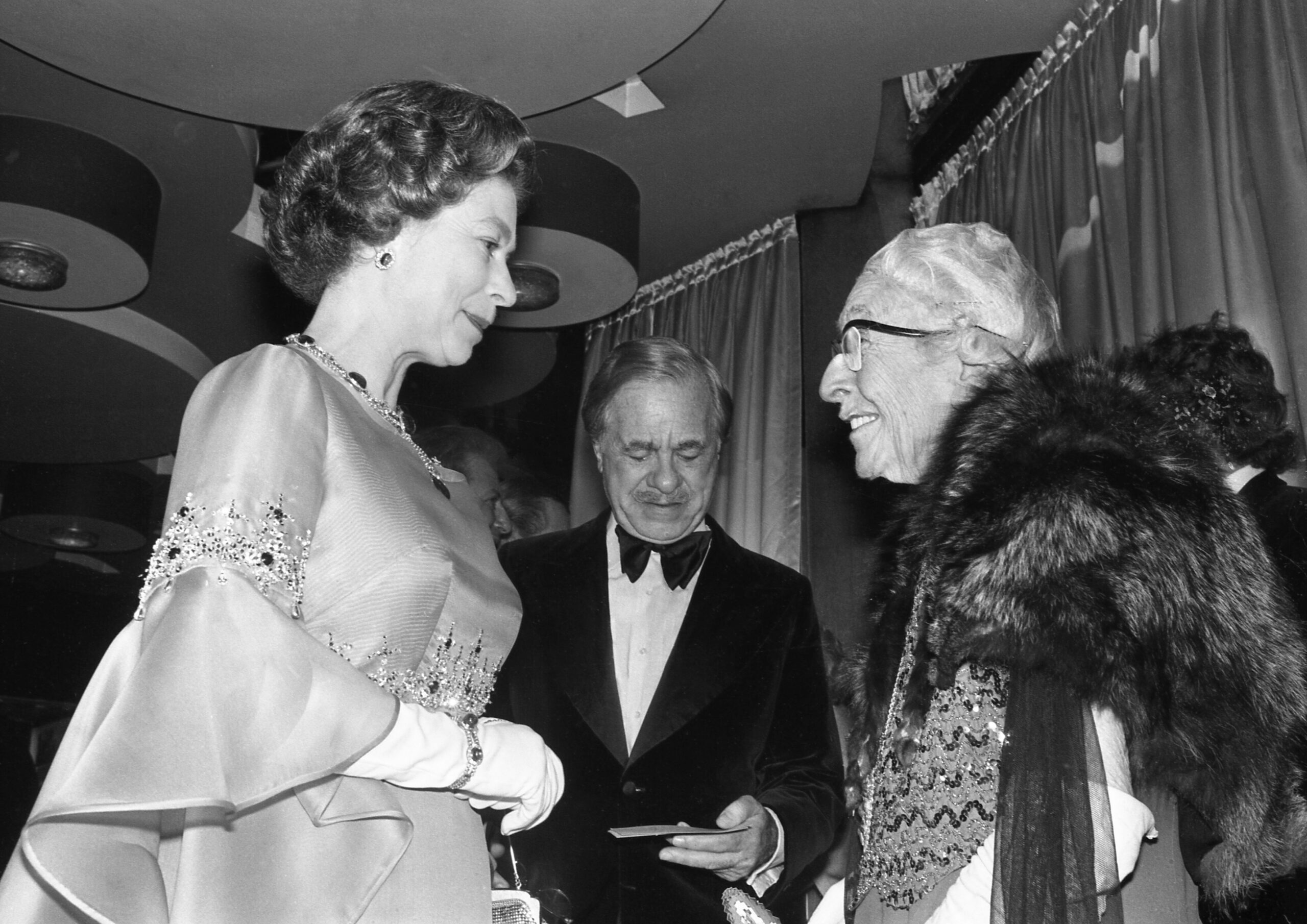 Agatha Christie, il fascino intramontabile del giallo: 50 anni senza la sua regina Agatha Christie, il fascino intramontabile del giallo: 50 anni senza la sua regina