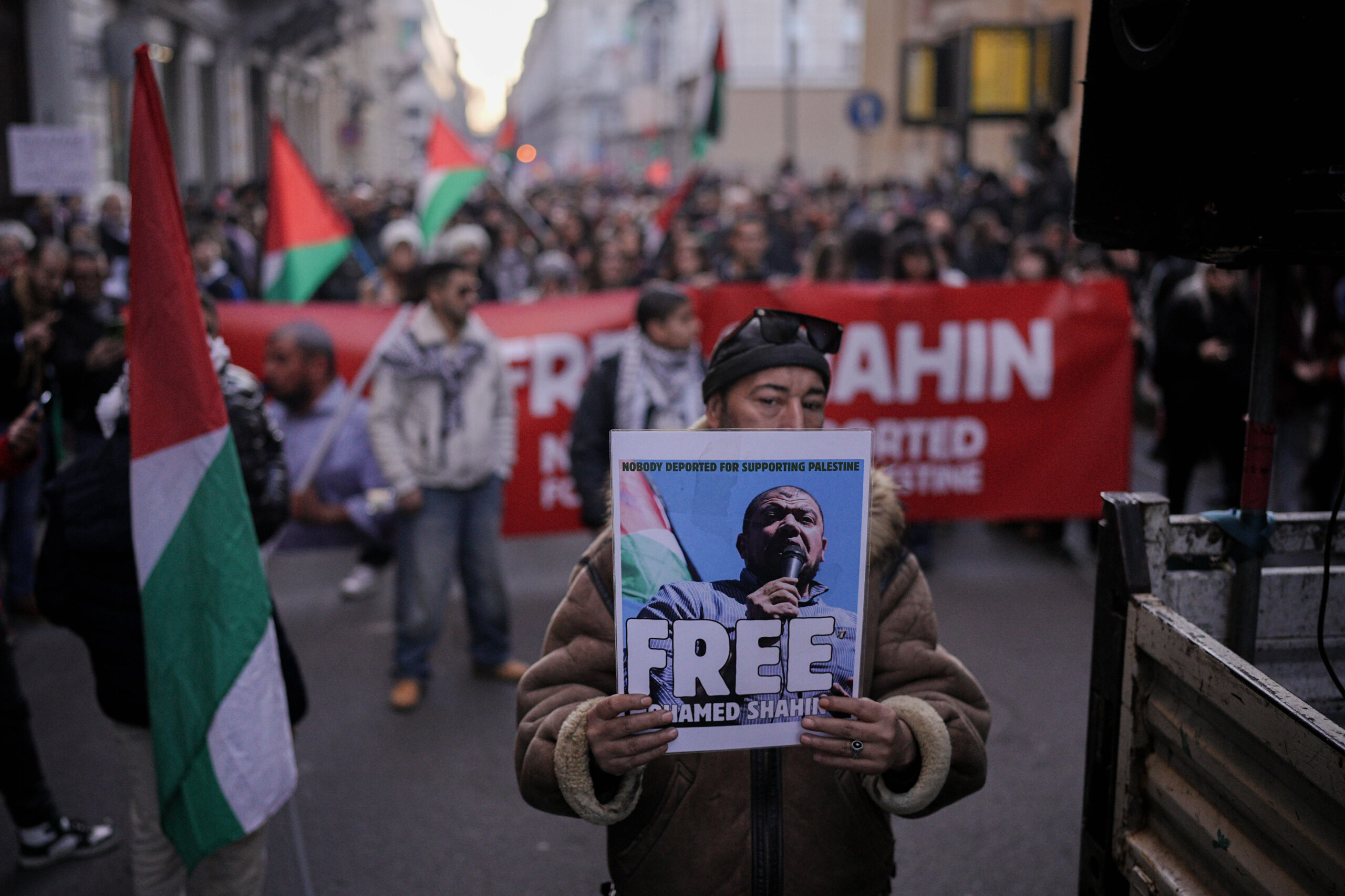 Imam di Torino rilasciato, la Cassazione annulla con rinvio: resta libero