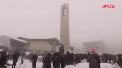 Crans-Montana: minuto di silenzio per le vittime, suonano le campane delle chiese