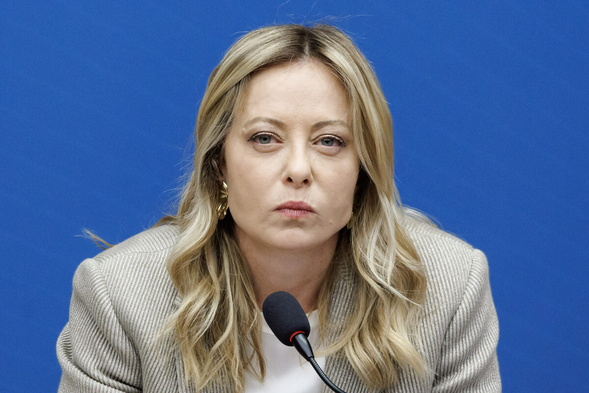 Galleria foto 'Meloni alla conferenza stampa di inizio anno: gli sguardi più curiosi in 10 foto' - foto 5