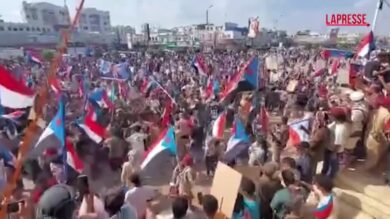 Yemen, in migliaia in strada a supporto dei separatisti nel Sud del Paese