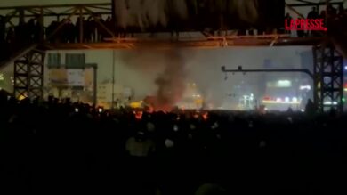 Iran, repressione del regime sulle proteste: pena di morte per chi manifesta