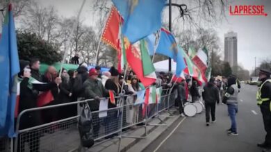 Iran, a Londra manifestazione di solidarietà con i ribelli iraniani
