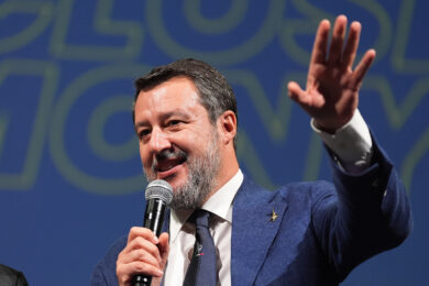 Milano-Cortina 2026, Salvini ringrazia gli operai: “Scavano anche nelle notti di freddo”