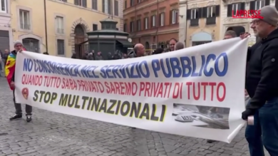Sciopero taxi, la protesta in piazza a Roma: "Serve riforma nel settore"
