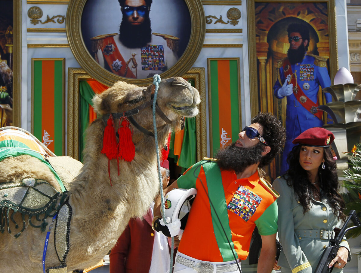 Galleria foto 'Crans-Montana, Jessica Moretti e il passato da modella: le foto a Cannes con Sacha Baron Cohen' - foto 3